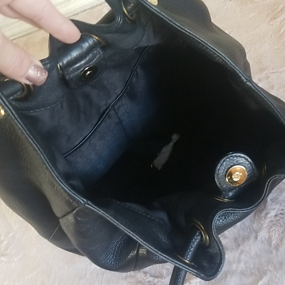 MICHAEL Michael Kors Black Leather Tote with Gold Hardware - Picture 7 of 16